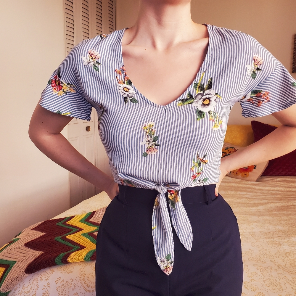 Design Lab Lord & Taylor Striped Floral Tie Crop